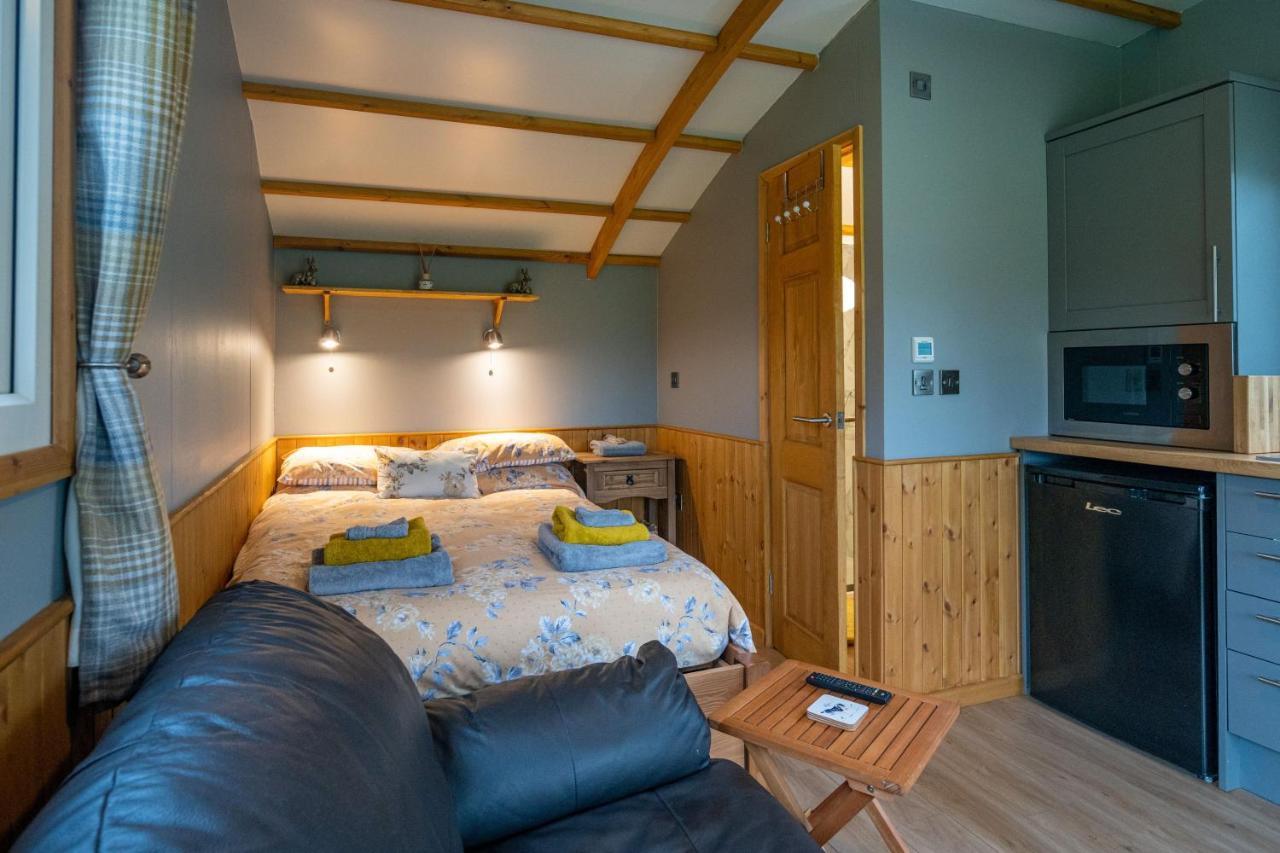 The Elm Shepod - Smardale Mill Villa Bagian luar foto